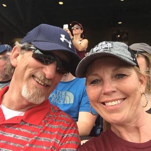 Meet your Posher, Lee